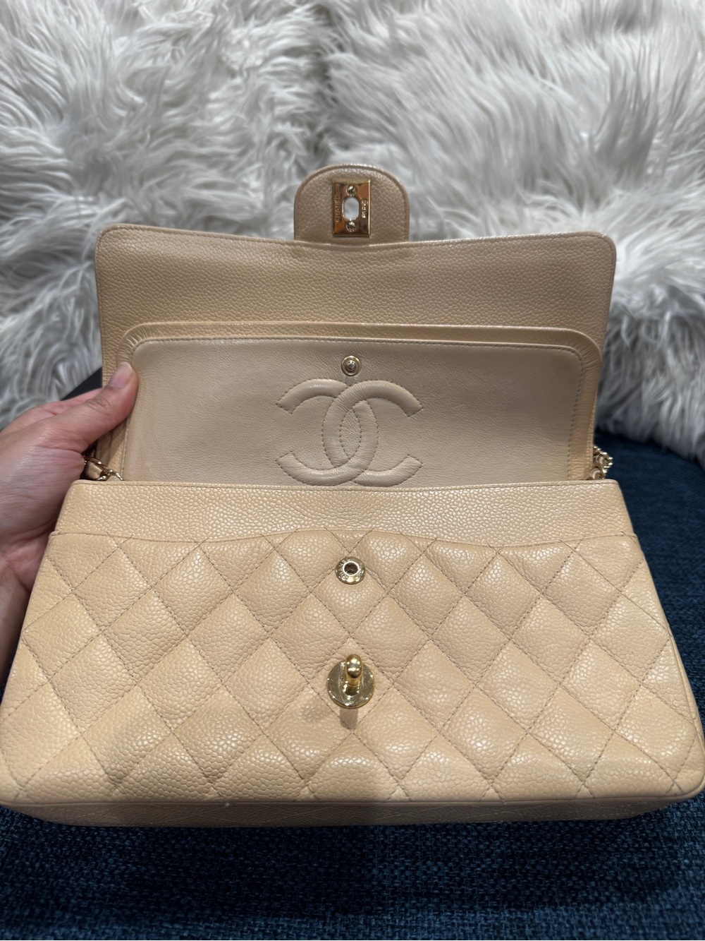 CHANEL Quilted Shoulder Bag in Beige with Gold Hardware - Picture 16 of 17